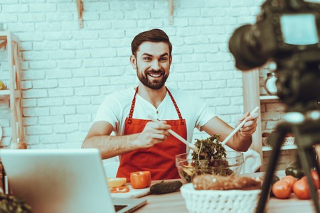 Die Rolle von Superfoods und regionalen Produkten für gesunde Ernährung im Job
