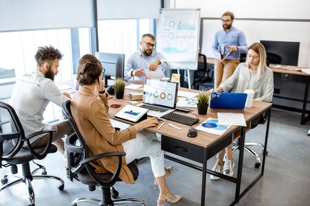 Dokumentenmanagement im digitalen Zeitalter: Innovative Software-Lösungen für die Büroorganisation