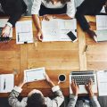 Rechte und Pflichten beider Parteien im Arbeitsvertrag: Arbeitgeber und Arbeitnehmer