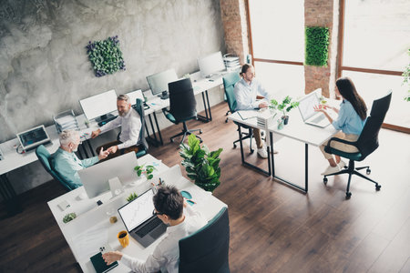 Mediation im Arbeitsumfeld: Instrumente und Methoden für Führungskräfte