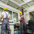 Arbeitsvertrag: Was muss drinstehen und was sind häufige Fallstricke?