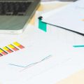Vorteile und Nachteile befristeter Arbeitsverträge für Unternehmen und Arbeitnehmer: Eine arbeitsrechtliche Analyse