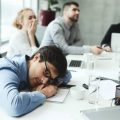 Vom Lob zur konstruktiven Kritik: Der richtige Ton im deutschen Unternehmensumfeld
