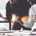 Gehaltsvereinbarungen und Zusatzleistungen im Arbeitsvertrag rechtssicher gestalten