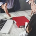 Unbezahlter Urlaub: Voraussetzungen, Beantragung und arbeitsrechtliche Folgen